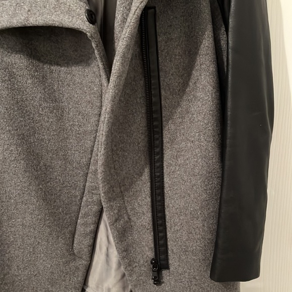 Danier grey wool/black leather coat. - Picture 3 of 4